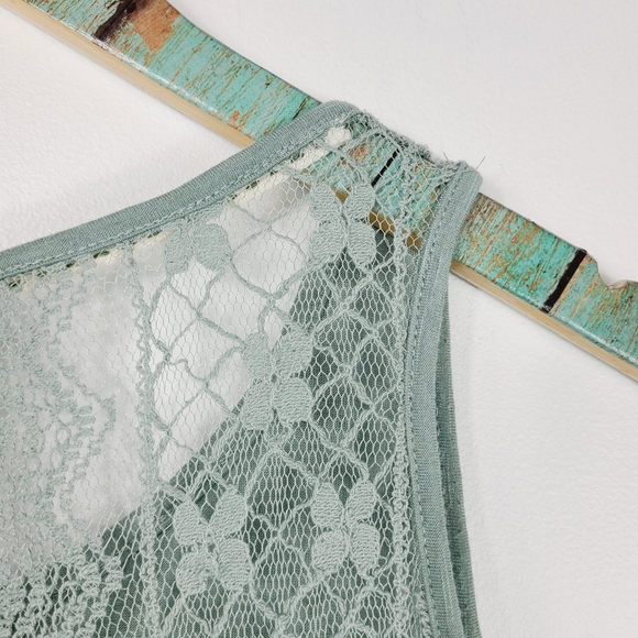 Green Cold Shoulders Blouse - Picture 5 of 8